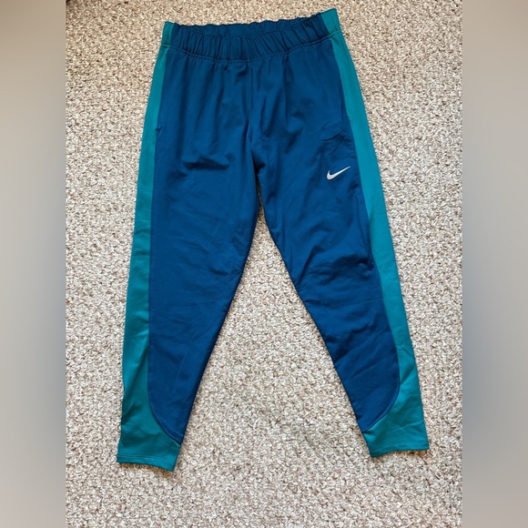 BNWT Nike Women's Thema-FIT Essential Warm Running Pants Size Large - Picture 2 of 12